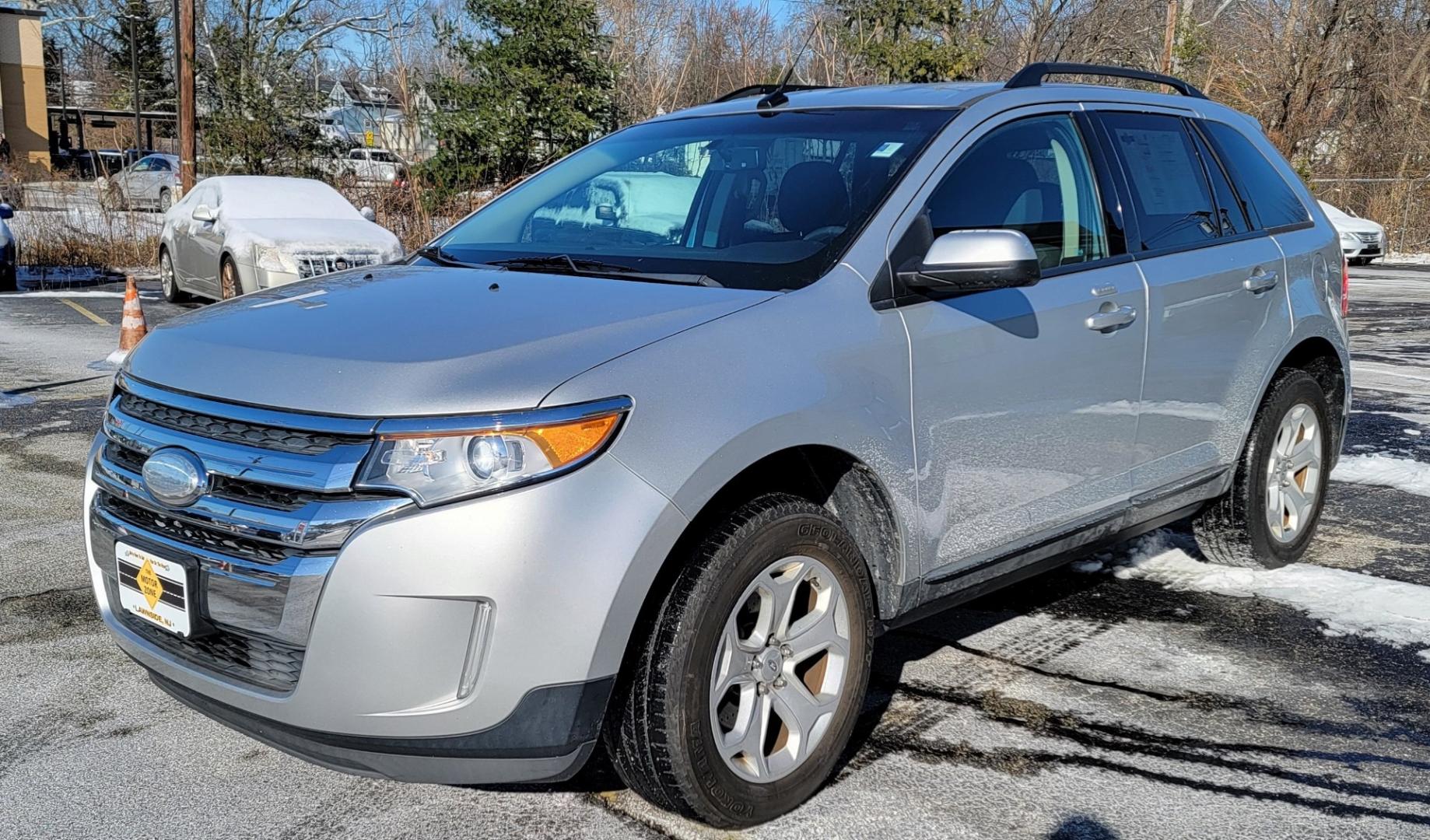 2013 Silver /Black Ford Edge SEL AWD (2FMDK4JC6DB) with an 3.5L V6 DOHC 24V engine, 6-Speed Automatic transmission, located at 341 N White Horse Pike, Lawnside, NJ, 08045, (856) 262-9500, 39.855621, -75.027451 - Photo#1